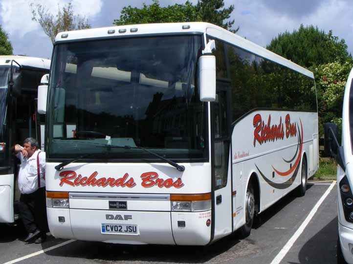 Richards Bros DAF SB3000 Van Hool CV02JSU